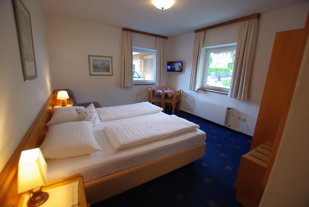 Hotel-Pension Heike Kitzbühel Exteriör bild