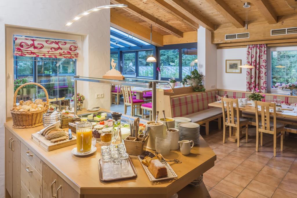 Hotel-Pension Heike Kitzbühel Exteriör bild